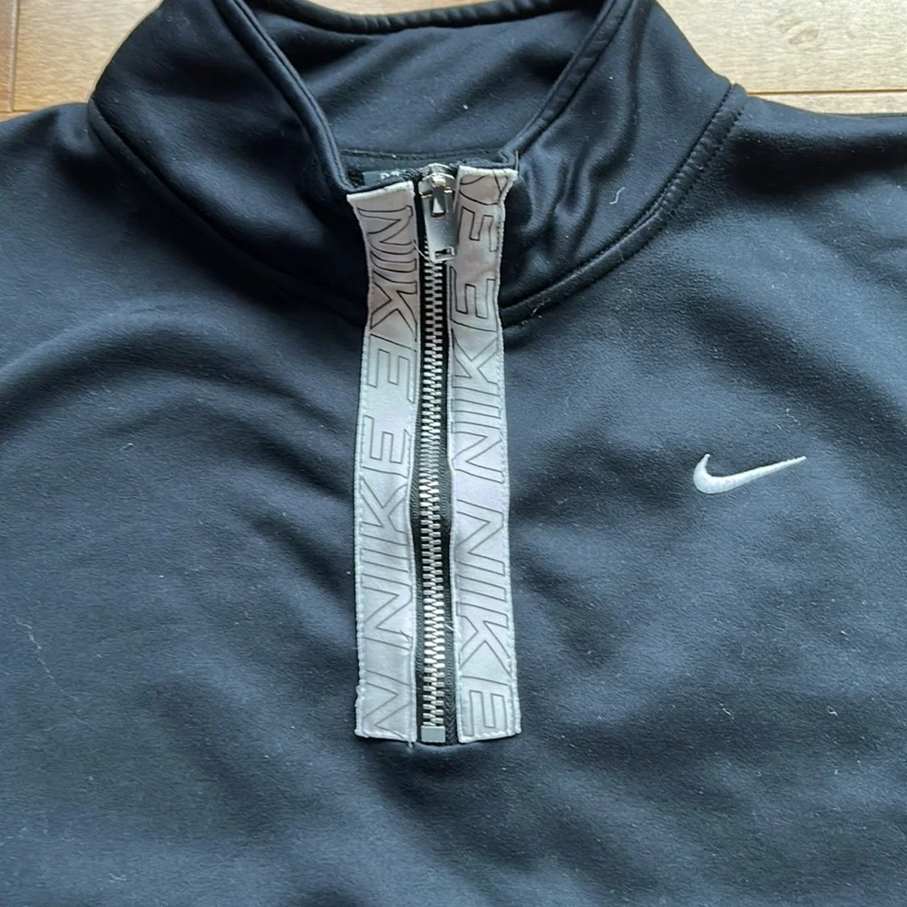 Nike 1/4 Zip - Picture 2 of 5